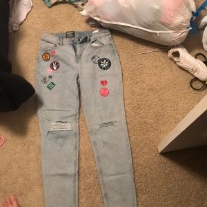 Slim boyfriend jeans with patches